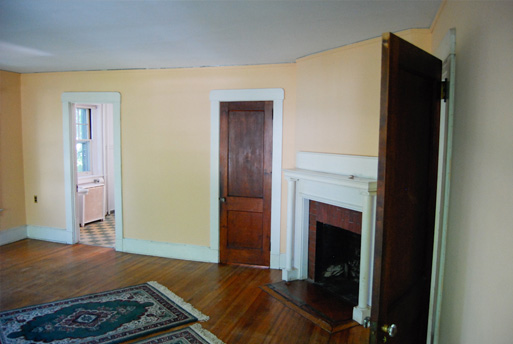 livingroom-before